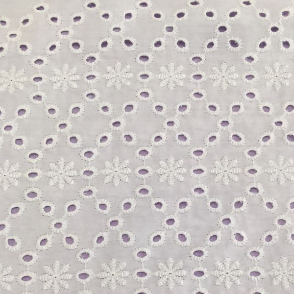 tecido-laise-branco-flor-delarestecidos